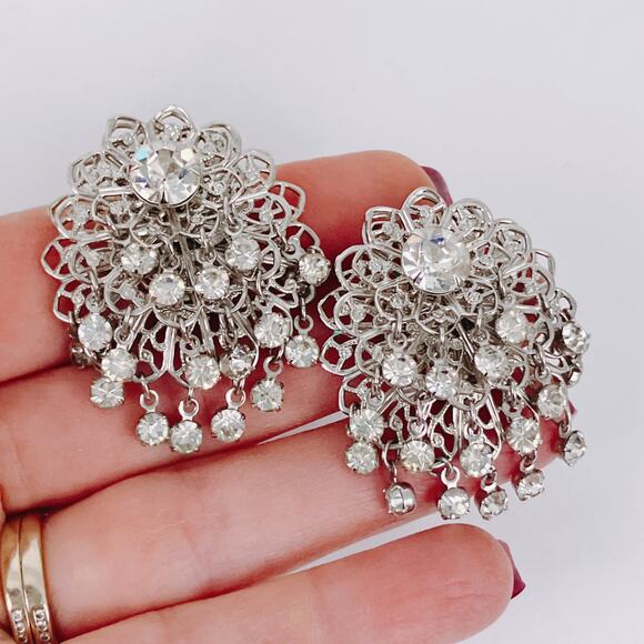 Vintage Mid Century Prong Set Rhinestone Chandelier Silver Tone Clip On Earrings - Picture 5 of 12